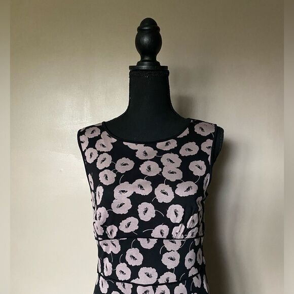 LOFT soft fit & flare dress sz small A line black neutral tones EUC rayon tencel - Picture 5 of 13